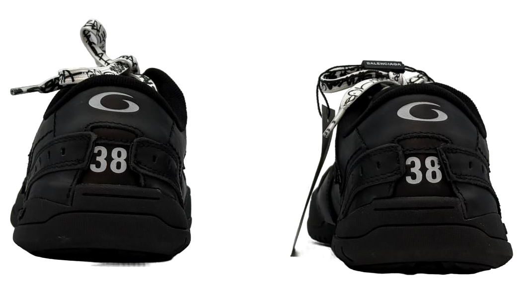 Balenciaga Hamptons black